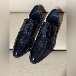 Freda Salvador Crocodile Embossed Leather Loafers Size 9